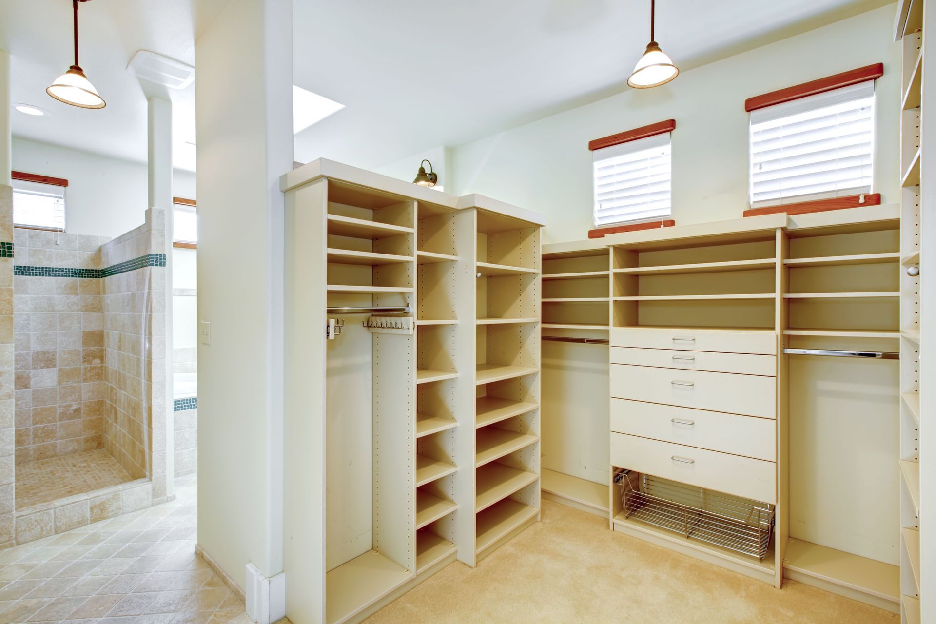 Benefits of a Walk-in Closet